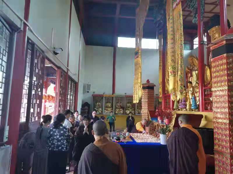 豪门国际28文殊菩萨圣诞祈福助考法会圆满